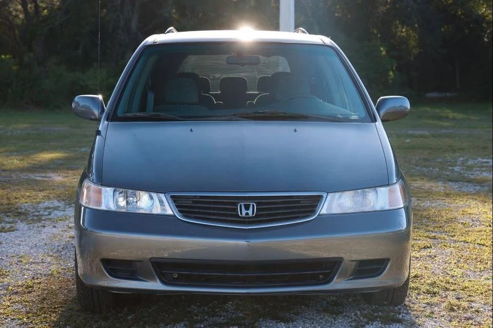 2001 Honda Odyssey - Image 11 of 16