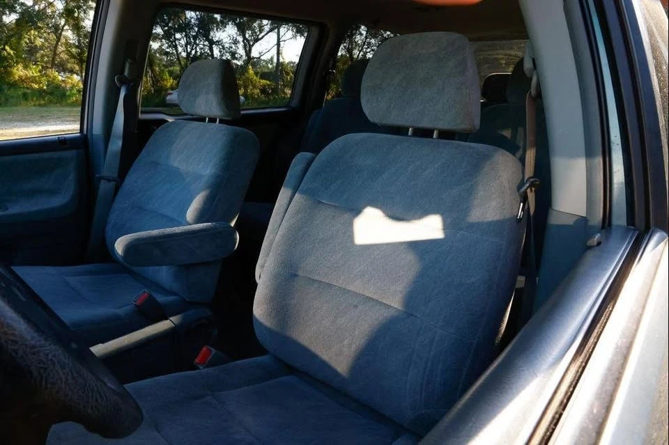 2001 Honda Odyssey - Image 4 of 16