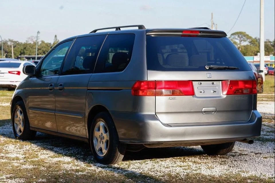 2001 Honda Odyssey - Image 3 of 16