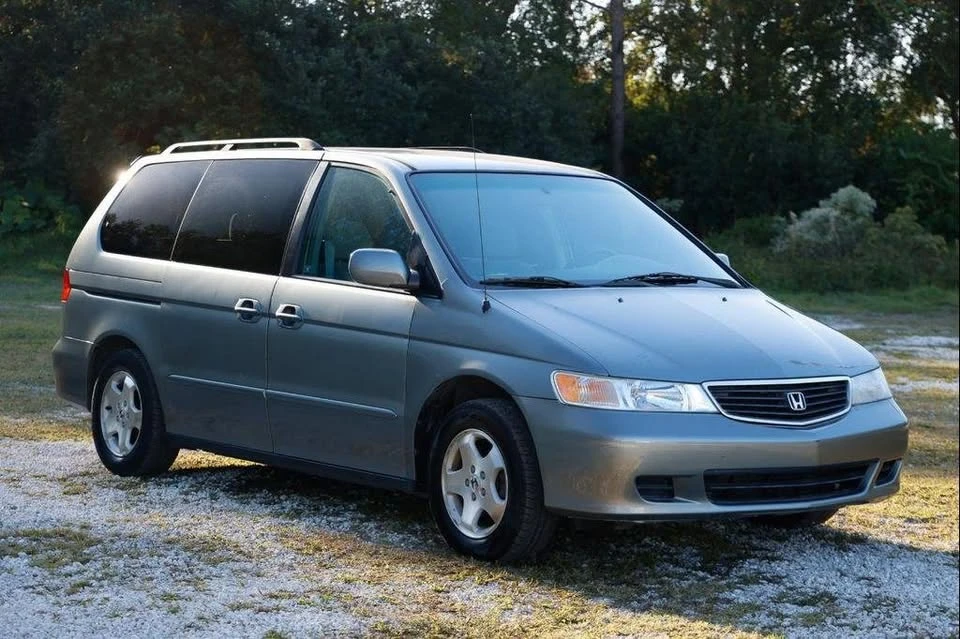 2001 Honda Odyssey - Image 9 of 16