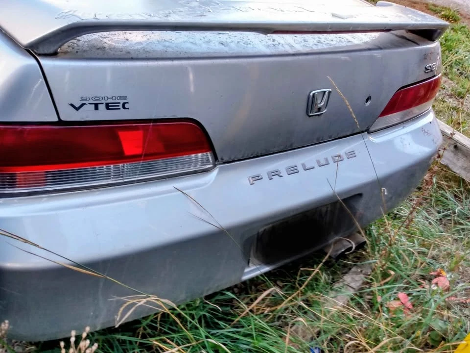 2001 Honda Prelude 5th Gen - Image 2 of 12