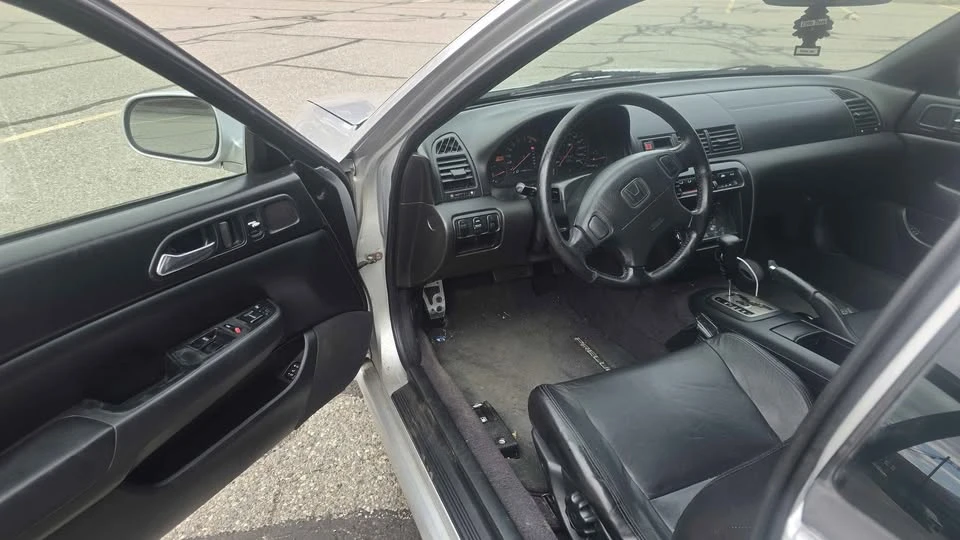 2001 Honda Prelude 5th Gen - Image 5 of 8