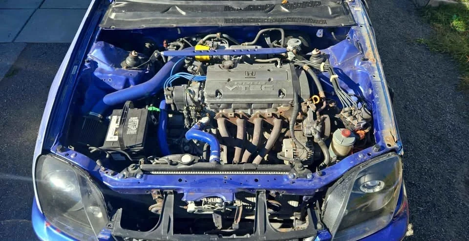 2001 Honda Prelude 5th Gen - Image 2 of 3