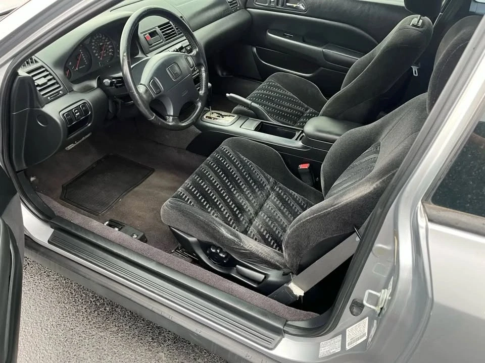 2001 Honda Prelude 5th Gen - Image 11 of 16