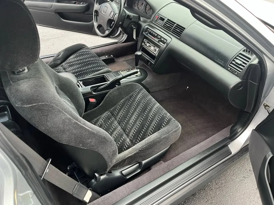 2001 Honda Prelude 5th Gen - Image 9 of 16