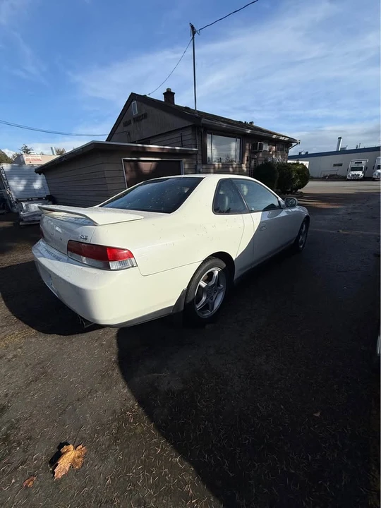 2001 Honda Prelude 5th Gen - Image 2 of 6