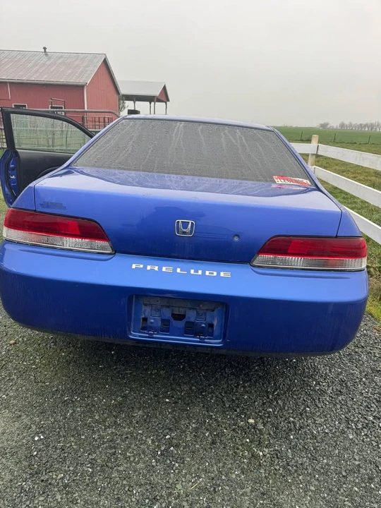 2001 Honda Prelude 5th Gen - Image 2 of 11