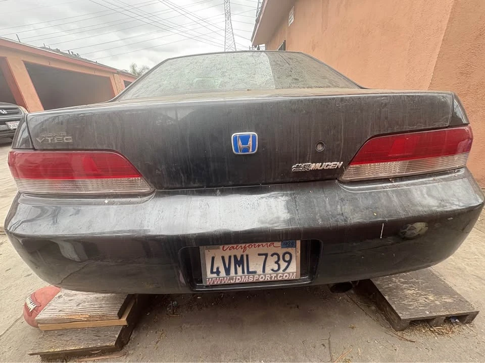 2001 Honda Prelude 5th Gen - Image 4 of 4