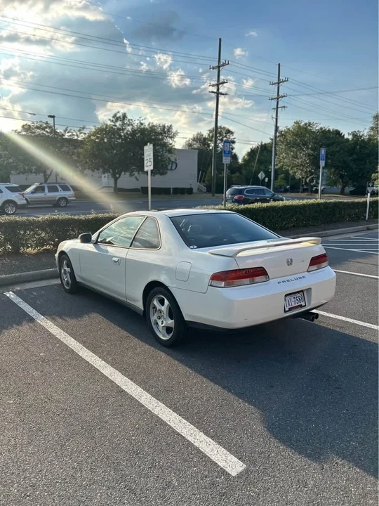 2001 Honda Prelude 5th Gen - Image 4 of 6