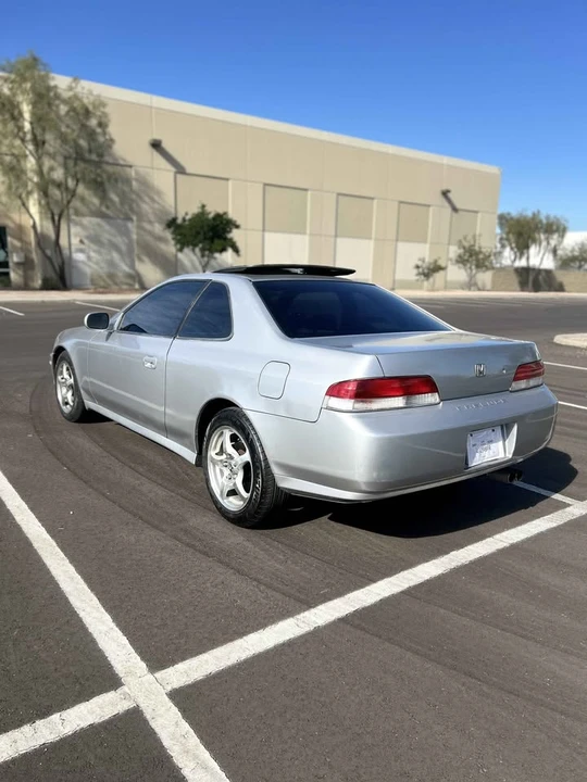 2001 Honda Prelude 5th Gen - Image 2 of 14