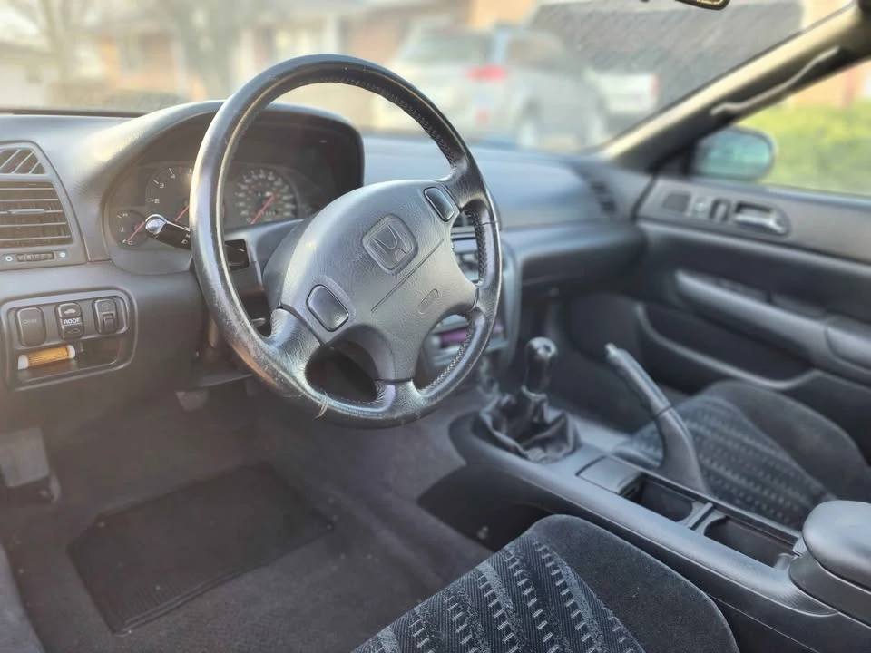 2001 Honda Prelude 5th Gen - Image 5 of 5