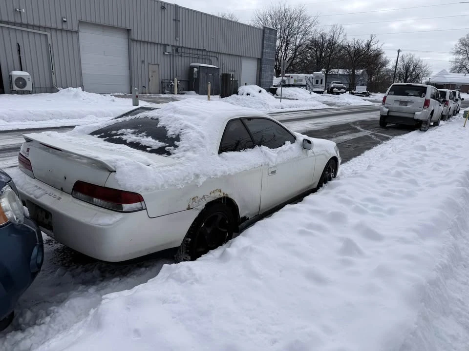 2001 Honda Prelude 5th Gen - Image 2 of 15