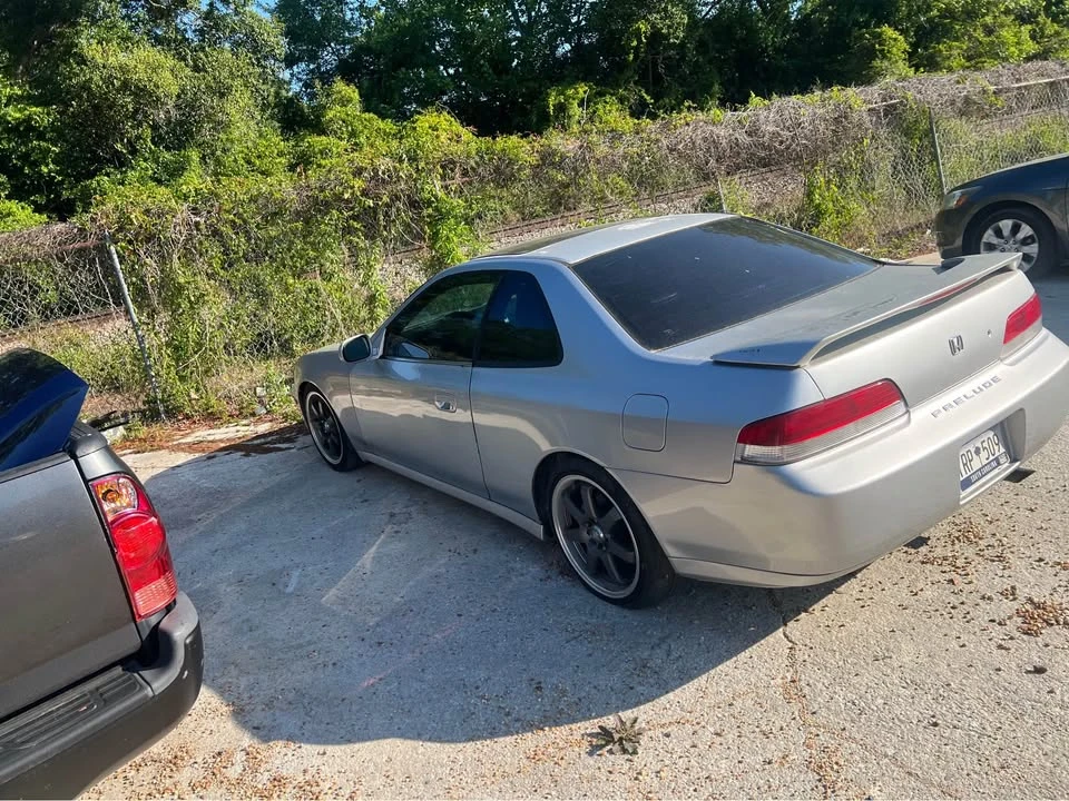 2001 Honda Prelude 5th Gen - Image 2 of 6