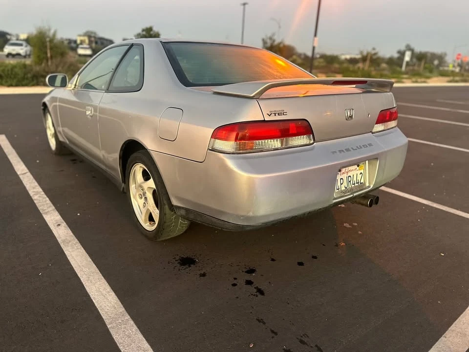 2001 Honda Prelude 5th Gen - Image 4 of 11