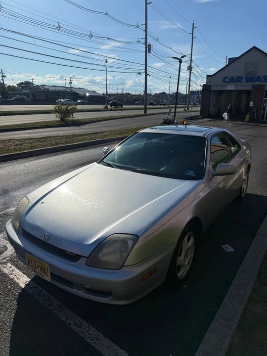 2001 Honda Prelude 5th Gen - Image 2 of 12