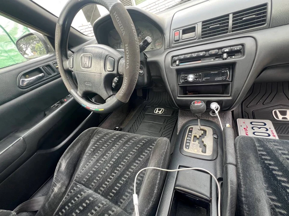 2001 Honda Prelude 5th Gen - Image 10 of 14
