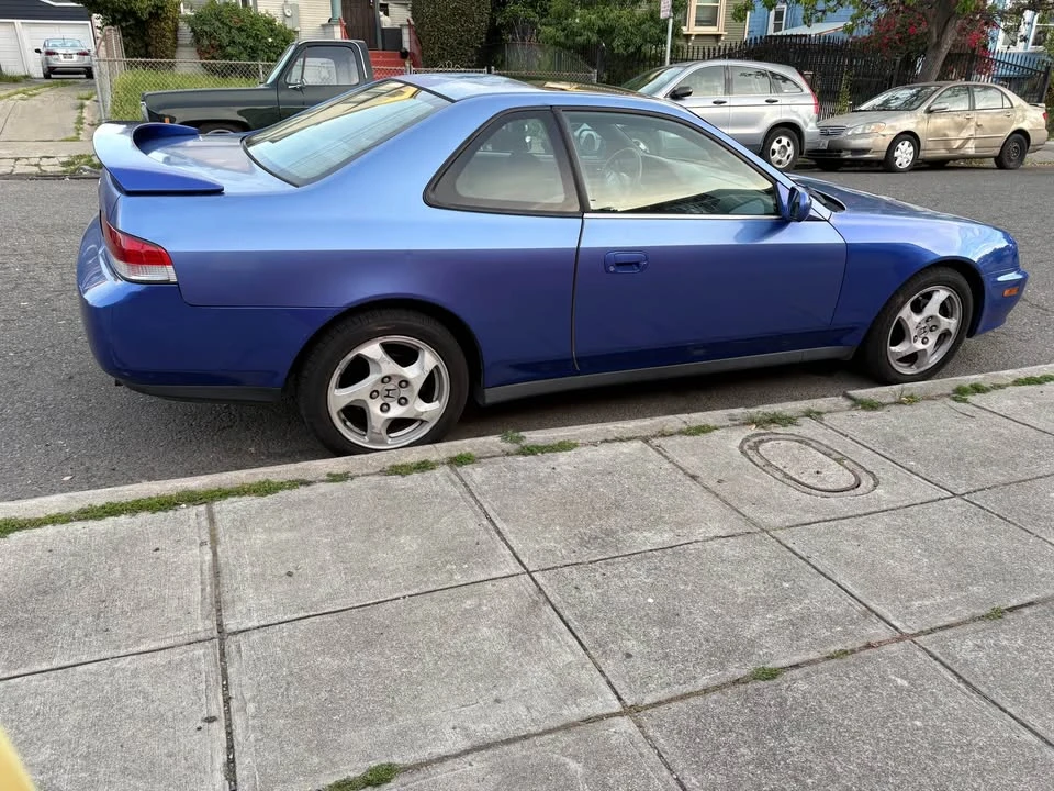 2001 Honda Prelude 5th Gen - Image 2 of 4