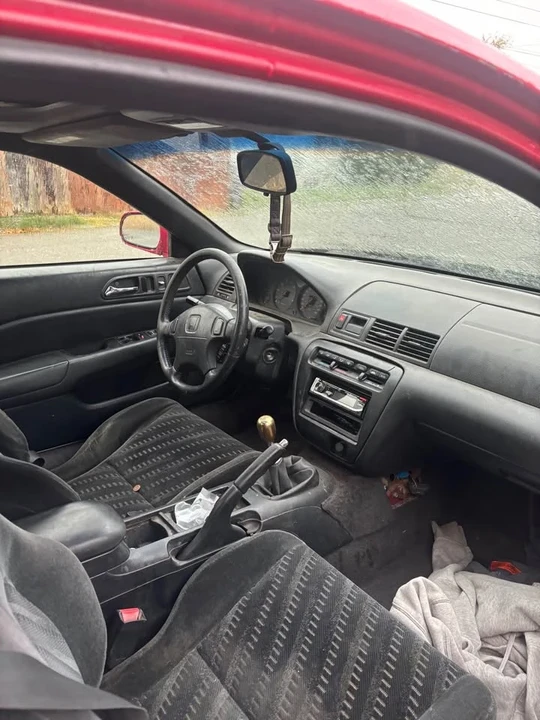 2001 Honda Prelude 5th Gen - Image 4 of 4