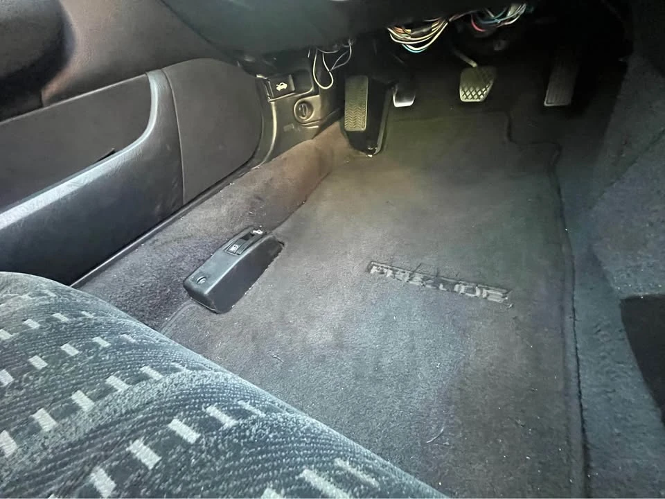 2001 Honda Prelude 5th Gen - Image 13 of 18