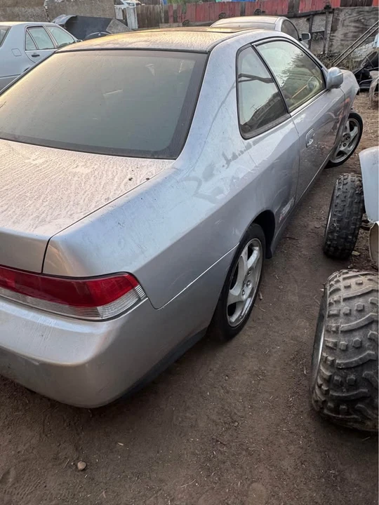 2001 Honda Prelude 5th Gen - Image 4 of 4