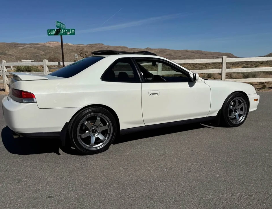 2001 Honda Prelude 5th Gen - Image 2 of 8