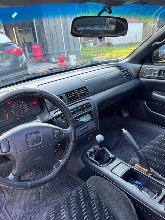 2001 Honda Prelude 5th Gen - Image 8 of 10