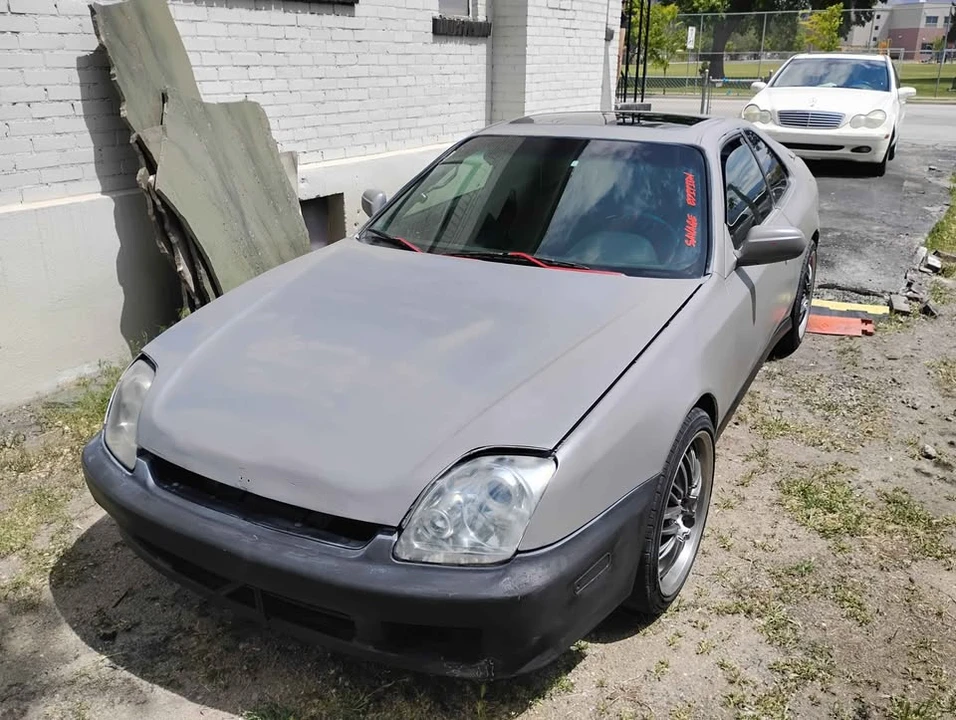 2001 Honda Prelude 5th Gen - Image 2 of 7