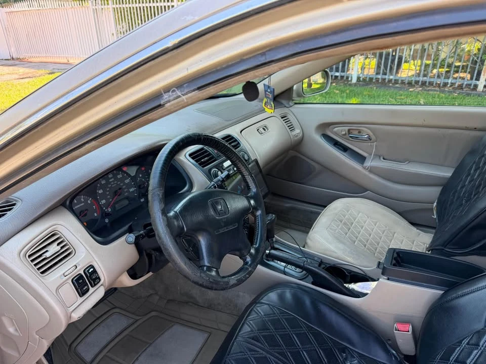 2001 Honda Prelude 5th Gen - Image 3 of 3