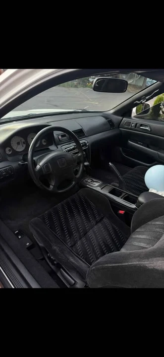 2001 Honda Prelude 5th Gen - Image 6 of 7