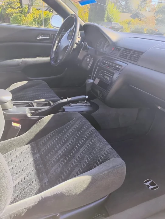 2001 Honda Prelude 5th Gen - Image 7 of 10