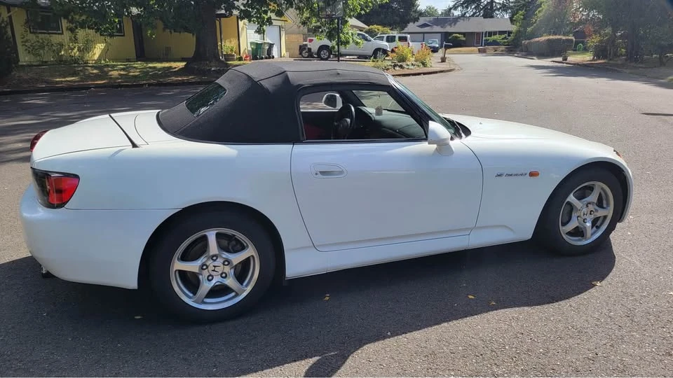 2001 Honda AP1 S2000 - Image 2 of 14