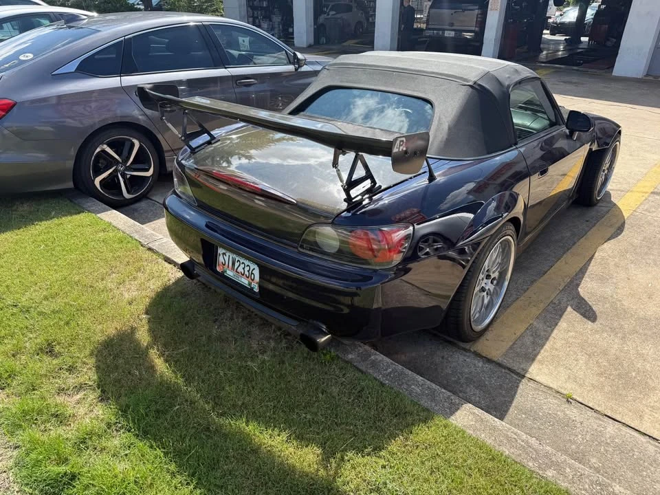 2001 Honda AP1 S2000 - Image 2 of 4