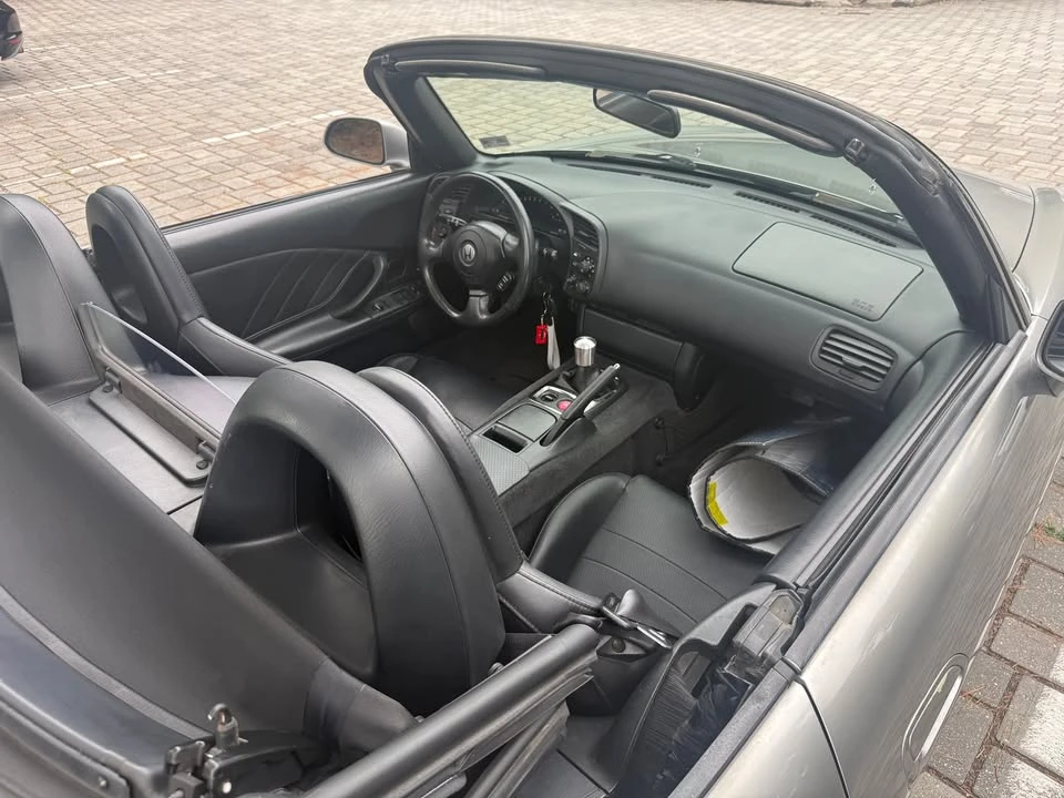 2001 Honda AP1 S2000 - Image 8 of 12