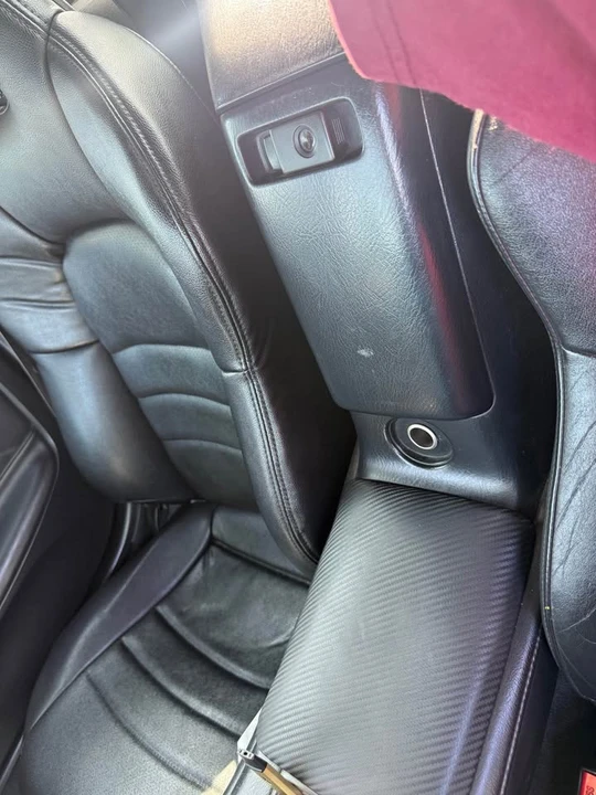 2001 Honda AP1 S2000 - Image 2 of 13