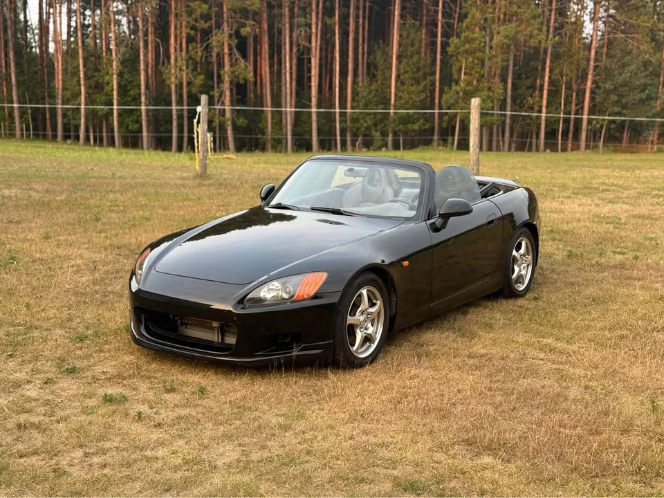 2001 Honda AP1 S2000 - Image 2 of 7