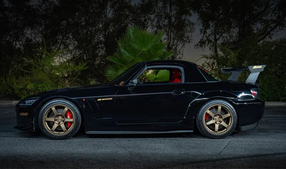 2001 Honda AP1 S2000 - Image 2 of 13