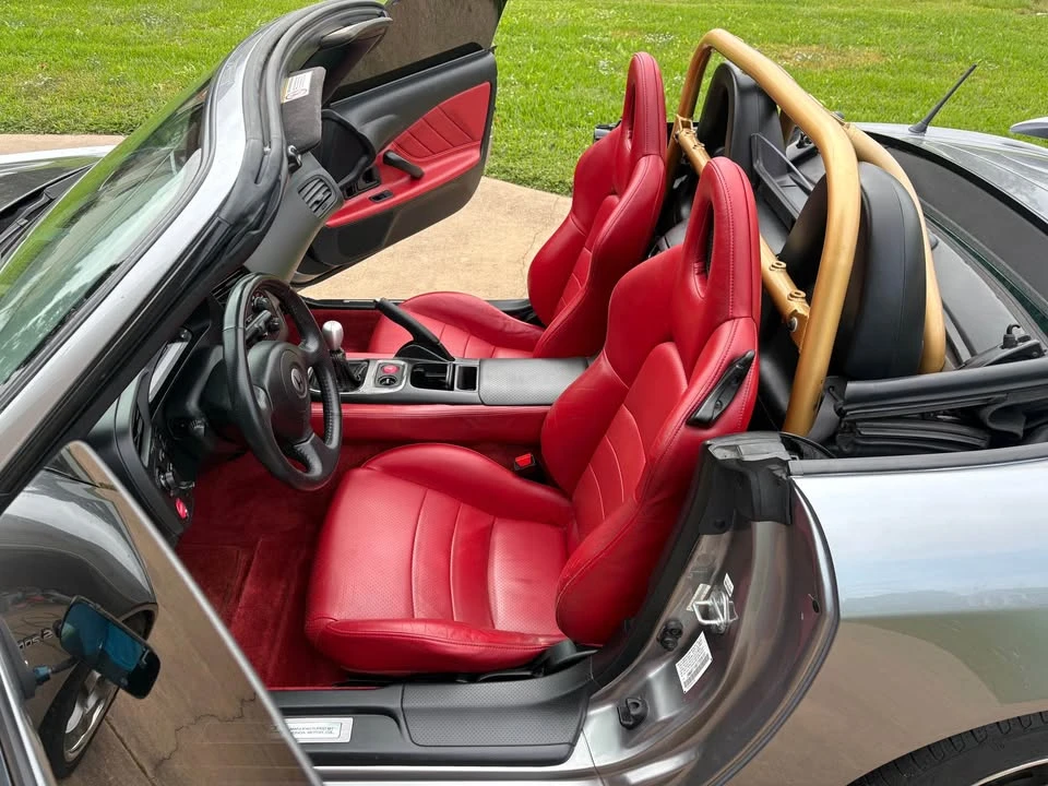 2001 Honda AP1 S2000 - Image 2 of 12
