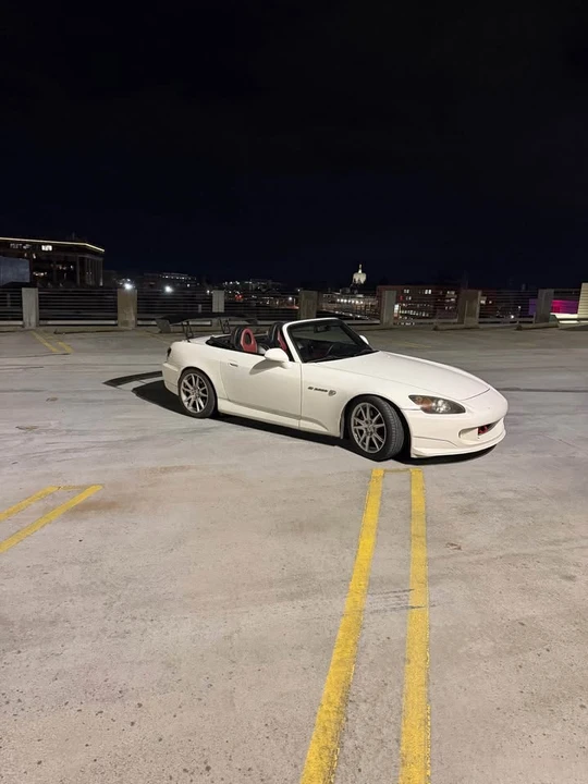 2001 Honda AP1 S2000 - Image 2 of 4