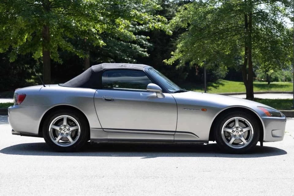 2001 Honda AP1 S2000 - Image 3 of 19