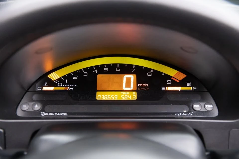 2001 Honda AP1 S2000 - Image 16 of 17