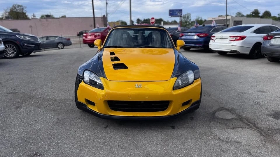 2001 Honda AP1 S2000 - Image 2 of 20