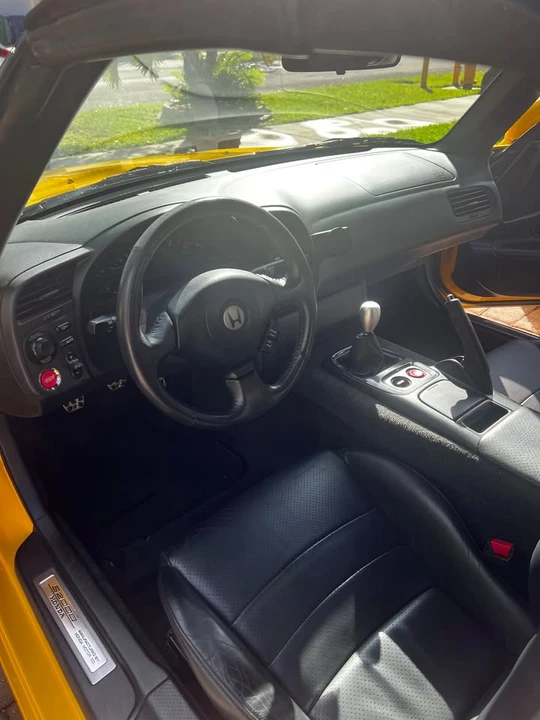2001 Honda AP1 S2000 - Image 4 of 8