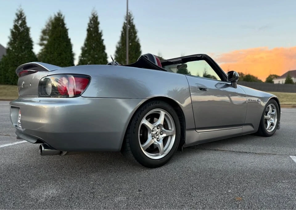 2001 Honda AP1 S2000 - Image 2 of 8