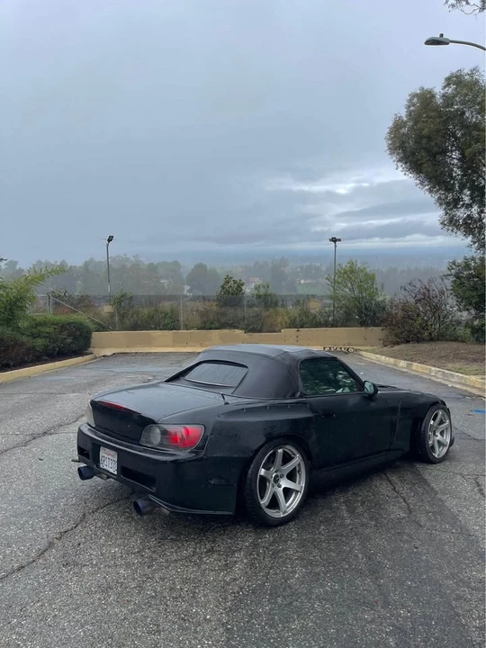 2001 Honda AP1 S2000 - Image 4 of 11