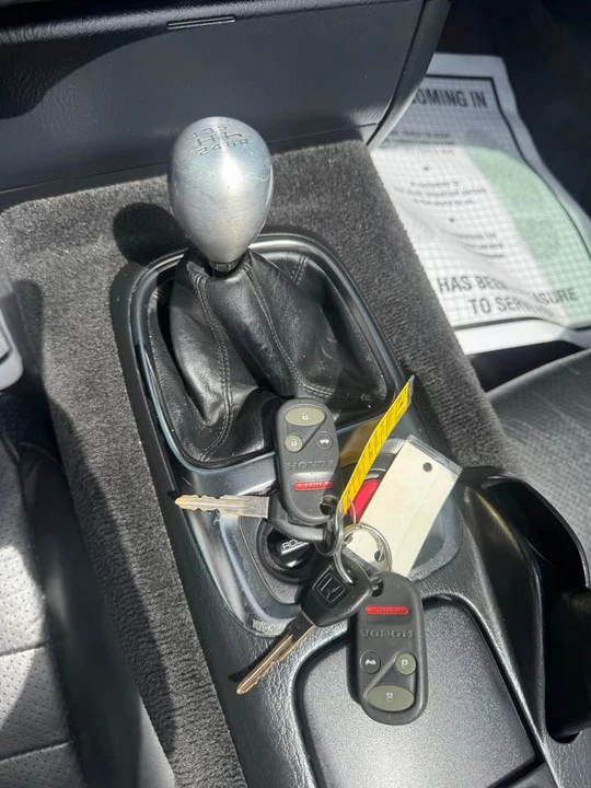 2001 Honda AP1 S2000 - Image 3 of 20