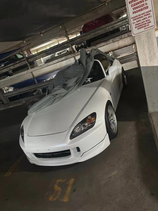 2001 Honda AP1 S2000 - Image 2 of 6