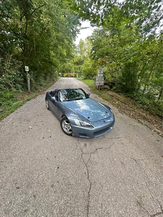 2001 Honda AP1 S2000 - Image 2 of 7