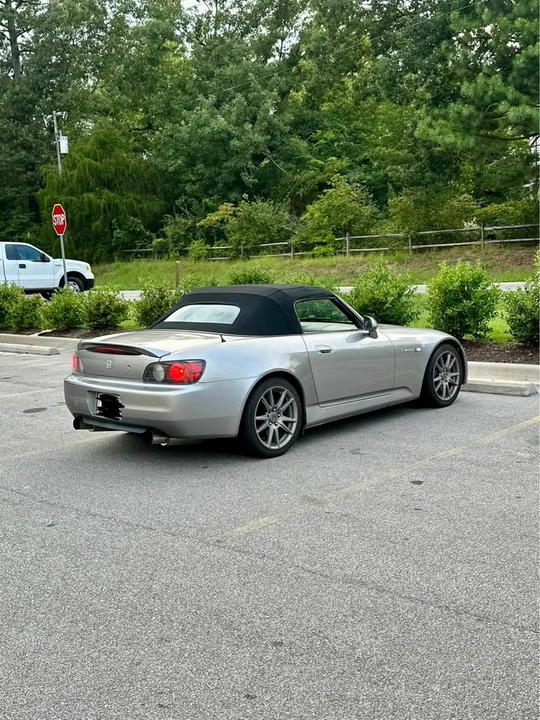 2001 Honda AP1 S2000 - Image 2 of 8