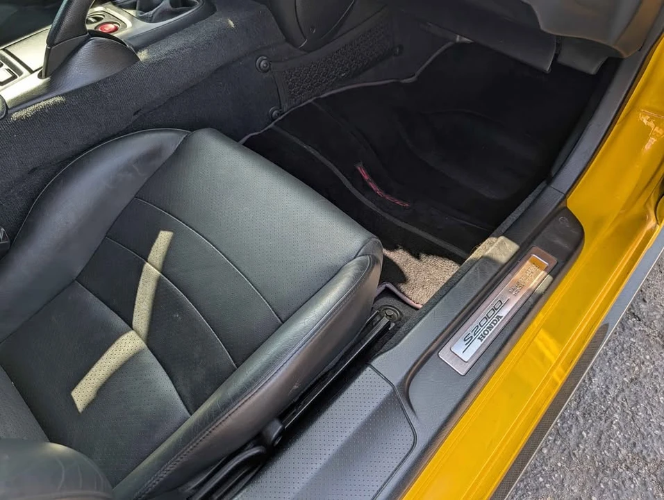 2001 Honda AP1 S2000 - Image 13 of 16