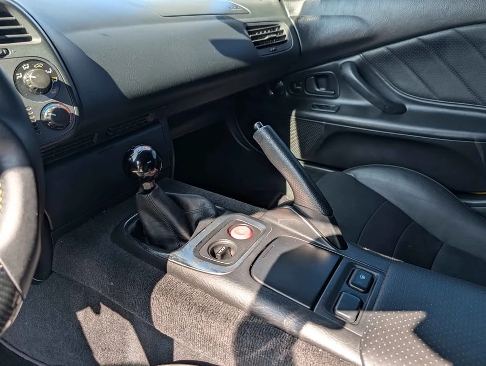 2001 Honda AP1 S2000 - Image 9 of 16